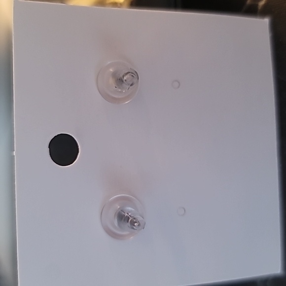 NWOT Sparkling Gingerbread Man Stud Earrings - Picture 2 of 4